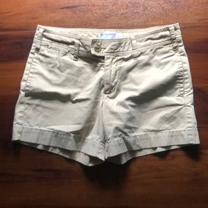 GAP women khaki shorts